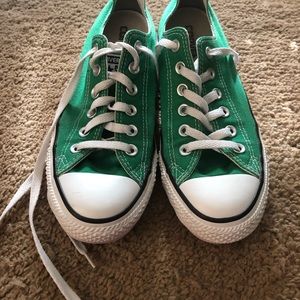 Green converse all star shoes